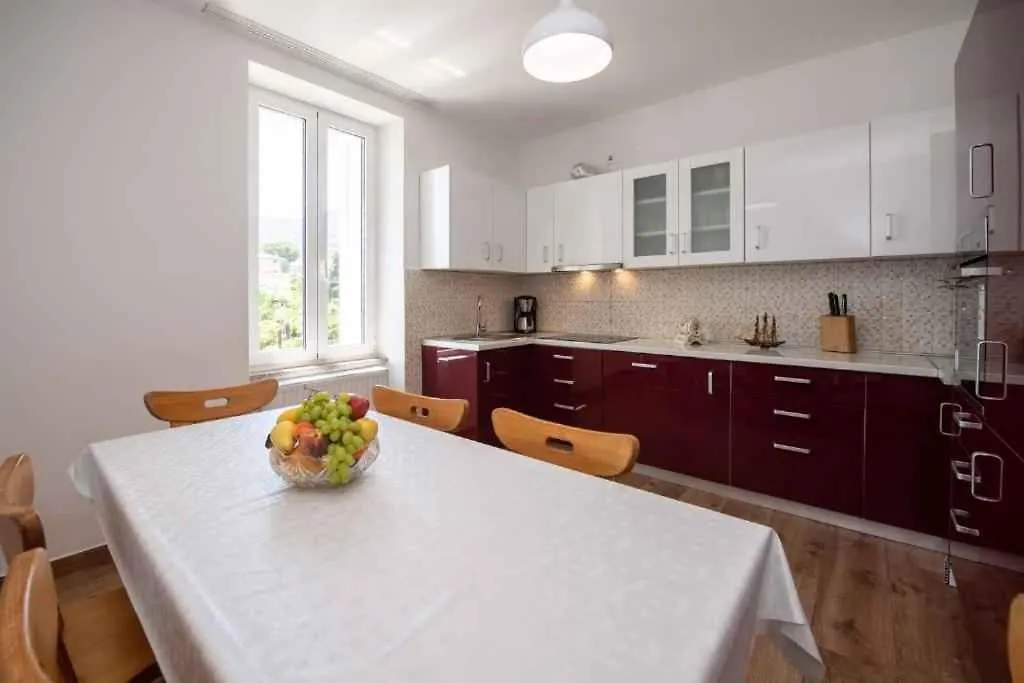 Apartment In Ika 15125