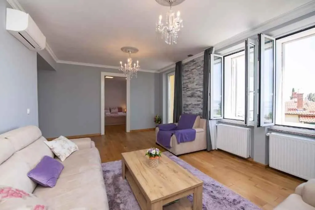 Apartment In Ika 15125 Croatia